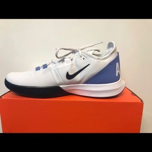 Nike Air Max Wildcats HC, size 10 Men’s